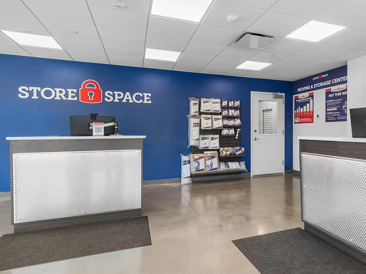 storage units in glen cove ny