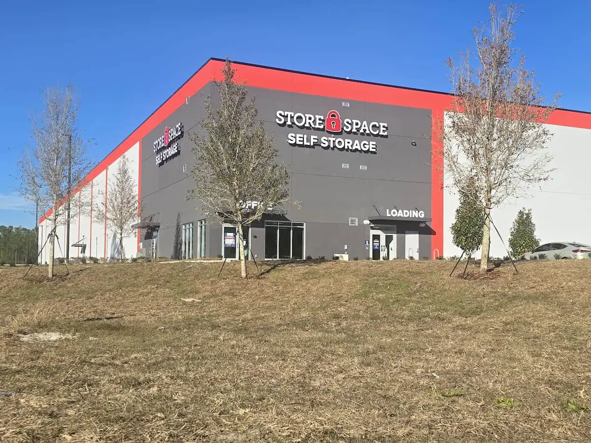 exterior of store space 103rd st in jacksonville fl