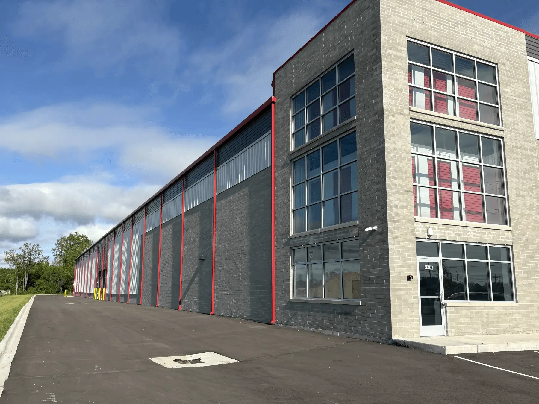 store space self storage 47435 Gratiot Ave, New Baltimore, MI 48051