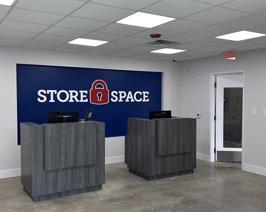 store space office at 5610 Blountstown Hwy, tallahassee, fl 32304