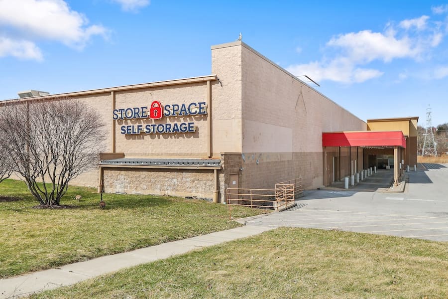 Image of the building sign at Store Space Self Storage, 2649 Erie Blvd E, Syracuse, NY 13224