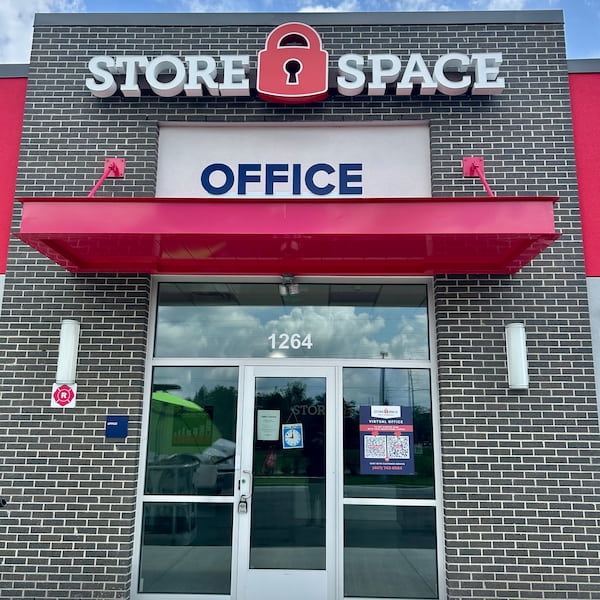 Entrance to Store Space Self Storage 1264 Merritt St Altamonte Springs, FL 32701