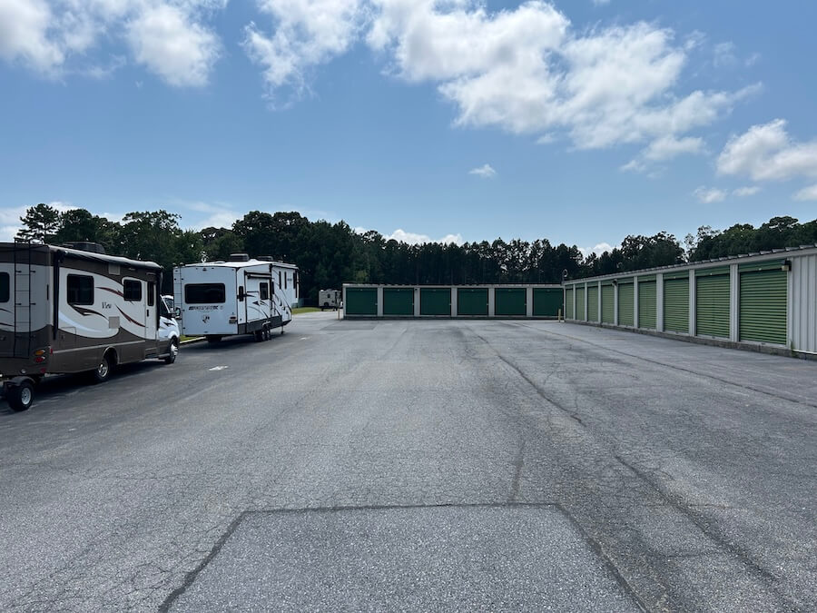 store space self storage drive up storage and vehicle parking 32440 Long Neck Rd Millsboro, DE 19966