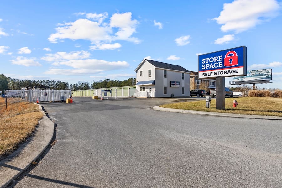 Image of exterior building at Store Space Self Storage, 32440 Long Neck Rd, Millsboro, DE 19966