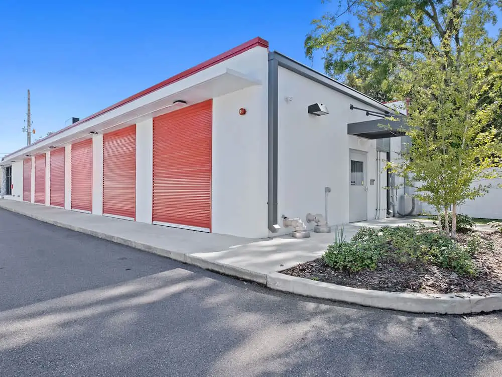 drive up storage units in san marco, jacksonville. what type of unit to get is a popular question about storage