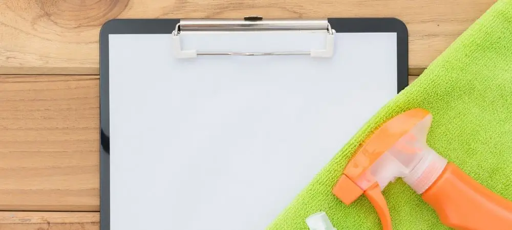 spring cleaning checklist clipboard