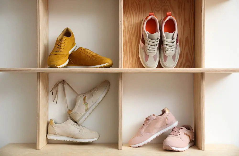 valentines day sneaker shelf diy gift